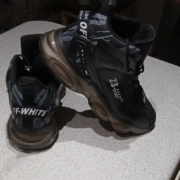 High Top Athletic Shoes With 23 Detail Sz 10 - Picture 5 of 14